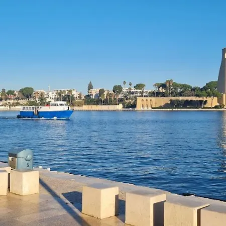 公寓 Albizzihome 布林迪西