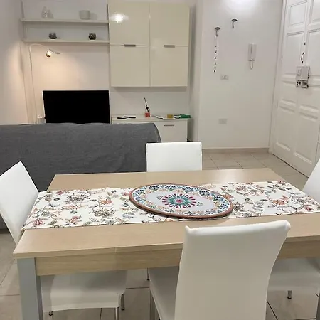 Apartament Albizzihome *