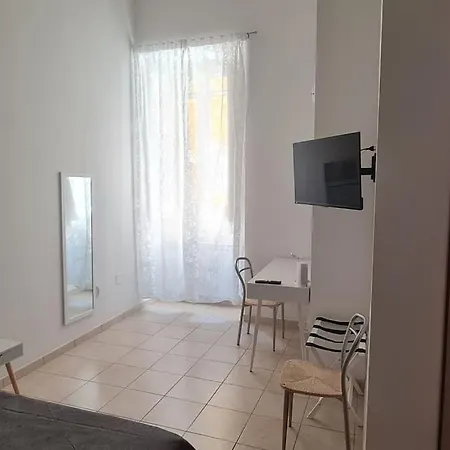 Albizzihome Apartament Brindisi